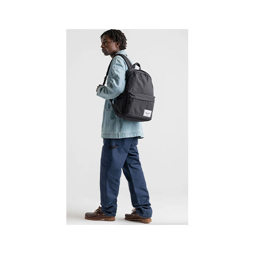 biggest backpack for herschel Pop Quiz The backpack is designed with a separate water bottle pocket and front pocket Herschel Classic Backpack Herschel Big